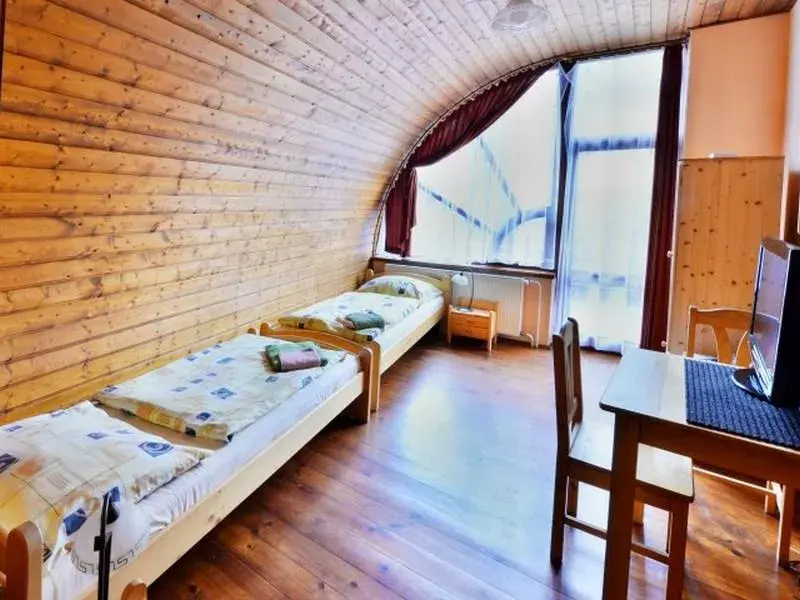 Photo 1